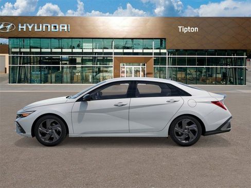 New 2026 Hyundai Elantra Sport image 3