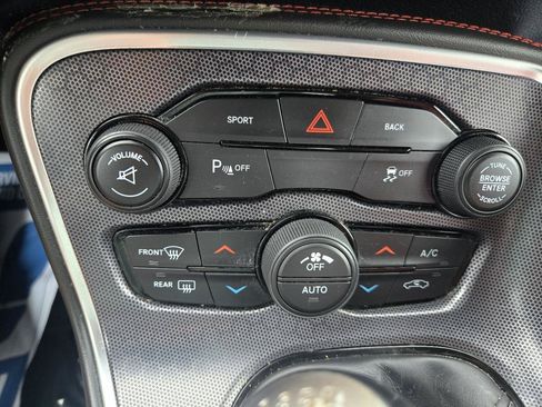 Used 2016 Dodge Challenger R/T Plus RWD image 17