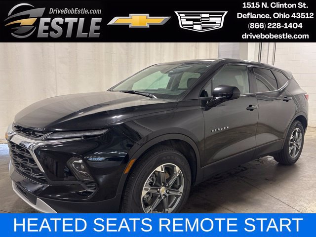 Used 2025 Chevrolet Blazer LT FWD image 1