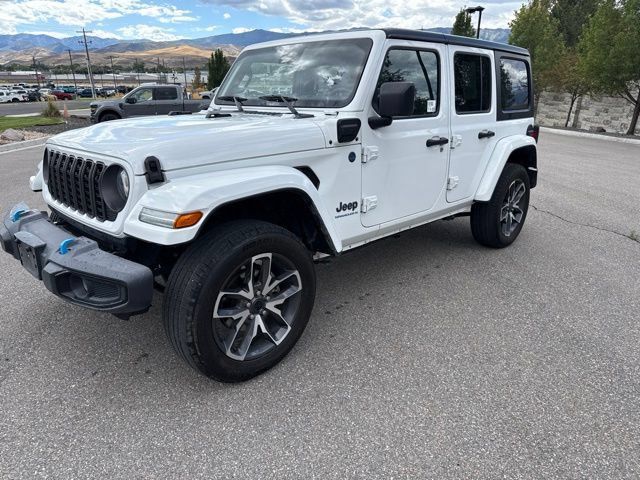 Used 2024 Jeep Wrangler Unlimited AWD/4WD image 1