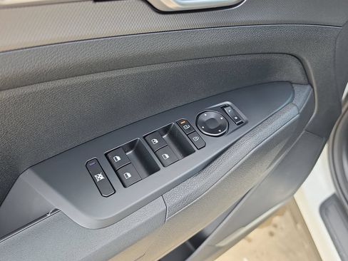 New 2027 Kia Sportage LX FWD image 19