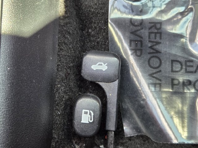 Used 2025 Kia K4 EX FWD image 37