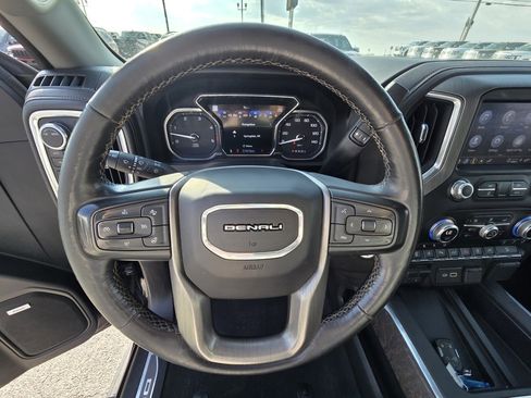 Used 2023 GMC Sierra 2500 Denali w/ Denali Ultimate Package image 12