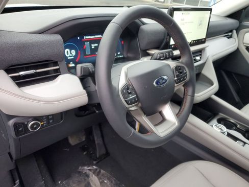 New 2026 Ford Explorer Active w/ Active Comfort Package image 11