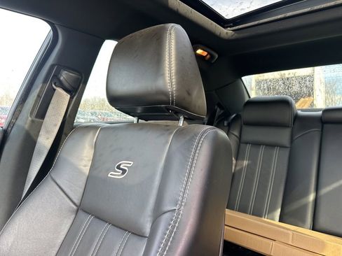 Used 2018 Chrysler 300 S w/ S Model Appearance Package image 10