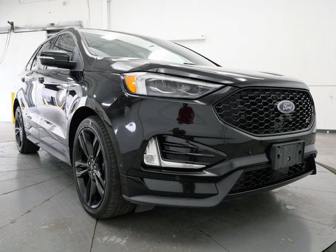 Used 2019 Ford Edge ST w/ Equipment Group 401A AWD/4WD image 39