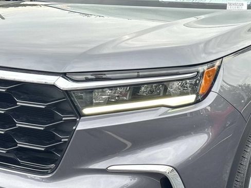 Certified 2025 Honda Pilot Elite image 10