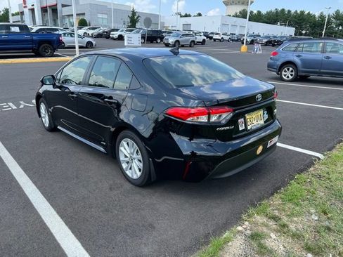 Certified 2024 Toyota Corolla LE w/ LE Convenience Package AWD/4WD image 5