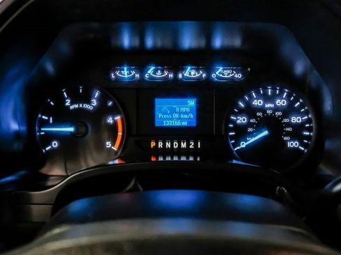 Used 2018 Ford F550 2WD Regular Cab Super Duty image 17