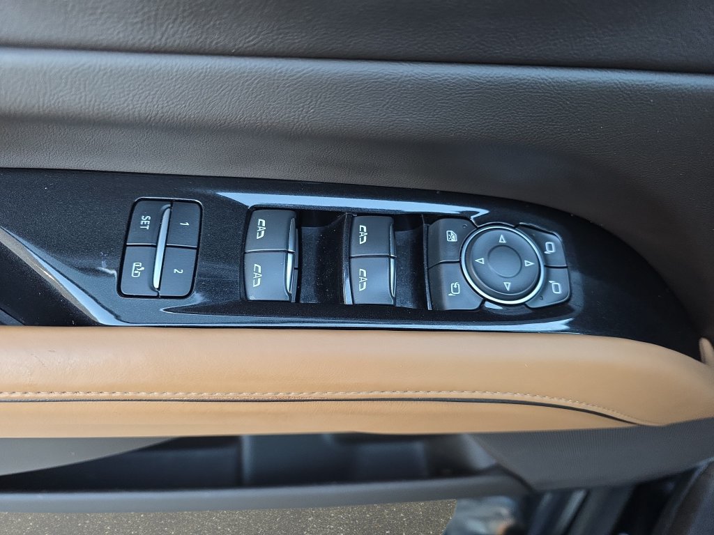 Used 2021 Cadillac Escalade Sport w/ Driver Assist Tech Package AWD/4WD image 31