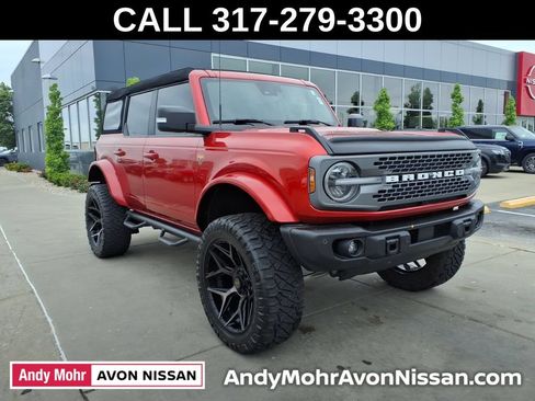 Used 2023 Ford Bronco Badlands AWD/4WD image 2