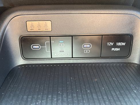 Used 2025 Hyundai Kona SEL AWD/4WD image 30