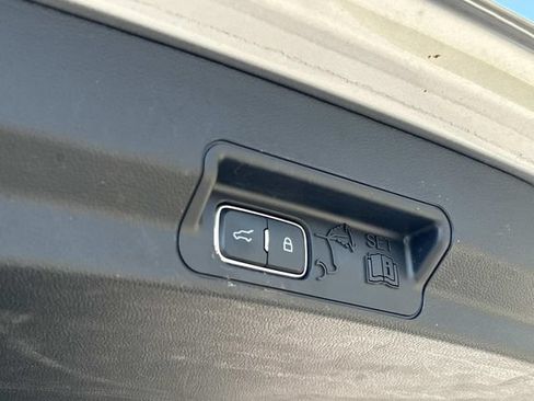 Certified 2023 Ford Explorer XLT AWD/4WD image 24