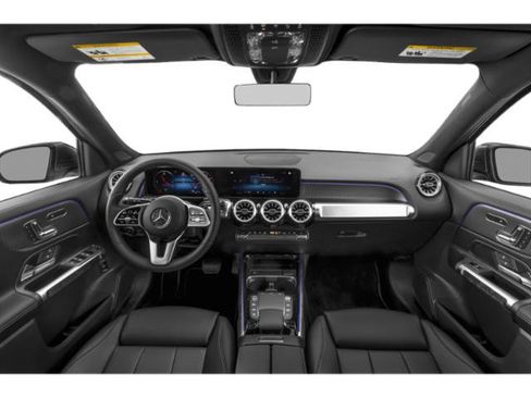 Used 2023 Mercedes-Benz GLB 250 4MATIC image 8