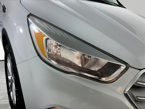 Used 2018 Ford Escape SE AWD/4WD image 32