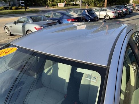 Used 2014 Toyota Prius C Two image 10