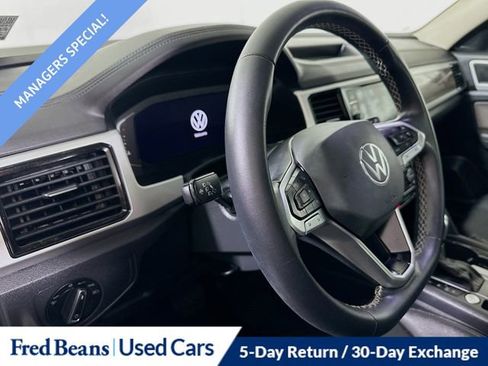 Used 2023 Volkswagen Atlas SEL image 9