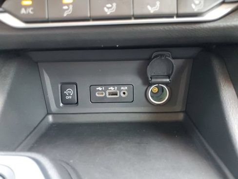 Used 2024 Nissan Sentra SV w/ Trunk Package FWD image 33