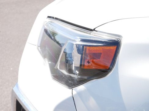 Used 2018 Toyota 4Runner Limited AWD/4WD image 12