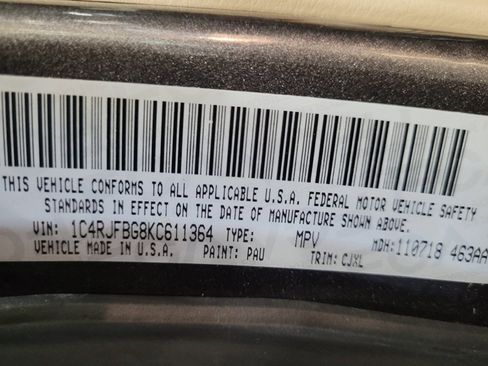 Used 2019 Jeep Grand Cherokee Limited w/ Interior Metal Package AWD/4WD image 33
