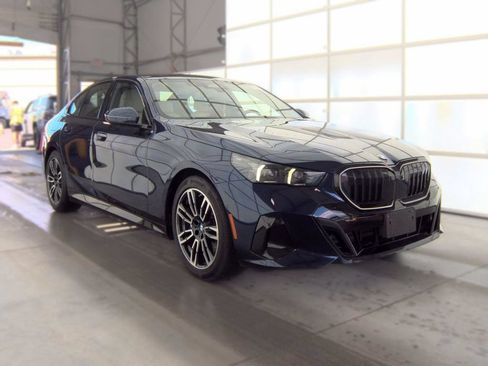 Used 2027 BMW 540i xDrive AWD/4WD image 6