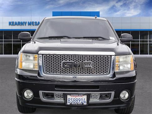 Used 2011 GMC Sierra 1500 Denali image 2