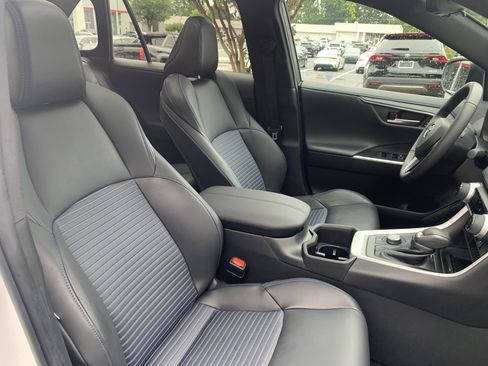 Used 2023 Toyota RAV4 XSE AWD/4WD image 21