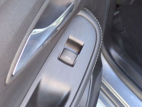 Used 2022 Buick Encore GX Preferred w/ Sport Touring Package FWD image 29
