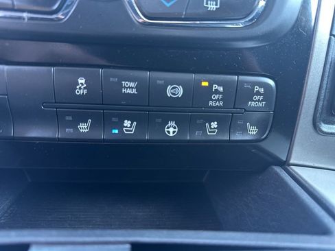 Used 2018 RAM 2500 Laramie w/ Sport Appearance Group AWD/4WD image 30