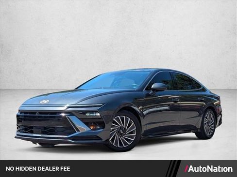 Used 2024 Hyundai Sonata Limited FWD image 1