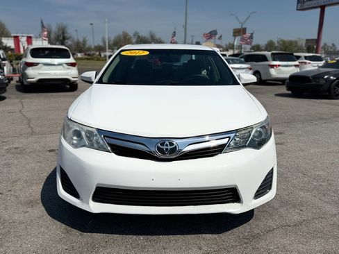 Used 2012 Toyota Camry LE image 10
