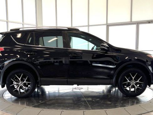 Used 2017 Toyota RAV4 SE w/ Power Special Value Package AWD/4WD image 8