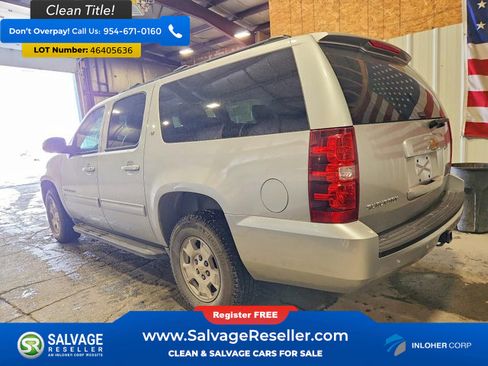 Used 2011 Chevrolet Suburban LT image 3