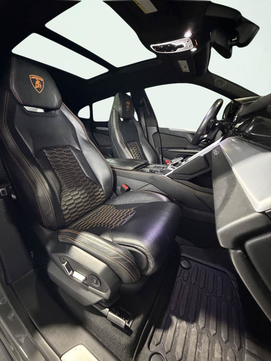 Used 2021 Lamborghini Urus AWD/4WD image 9