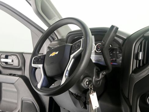 Used 2022 Chevrolet Silverado 2500 Custom w/ Custom Value Package AWD/4WD image 23