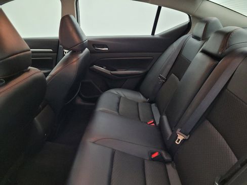 Used 2024 Nissan Altima 2.5 SR FWD image 18