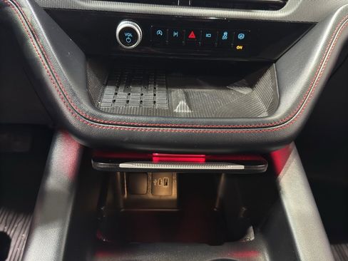 Used 2025 Ford Explorer ST image 35