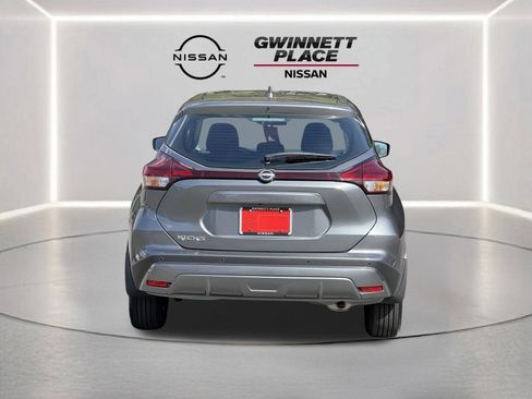 Certified 2025 Nissan Kicks Play S image 21