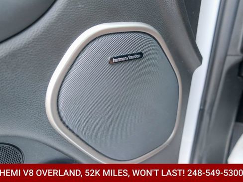 Used 2019 Jeep Grand Cherokee Overland AWD/4WD image 23