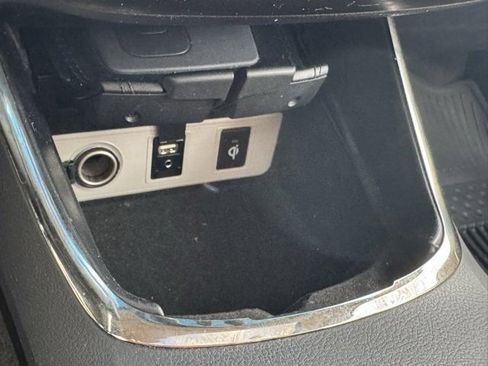 Used 2016 Toyota Avalon Limited image 41