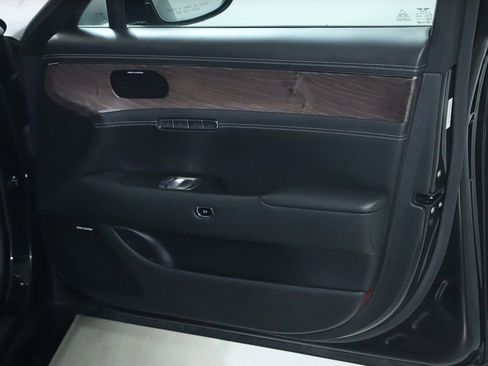 Used 2023 Genesis G90 3.5T AWD/4WD image 35