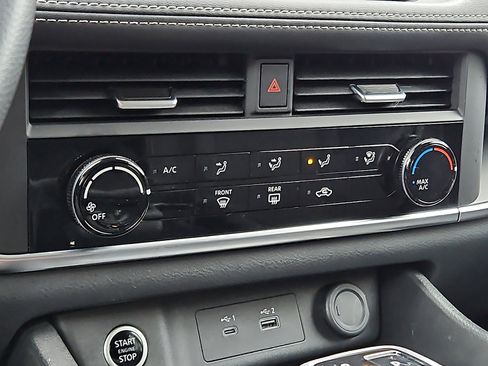 Certified 2023 Nissan Rogue S image 15