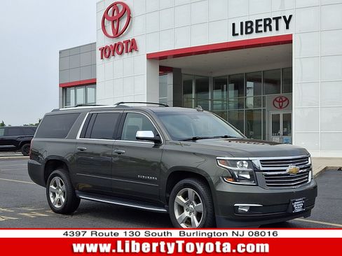 Used 2019 Chevrolet Suburban Premier AWD/4WD image 1