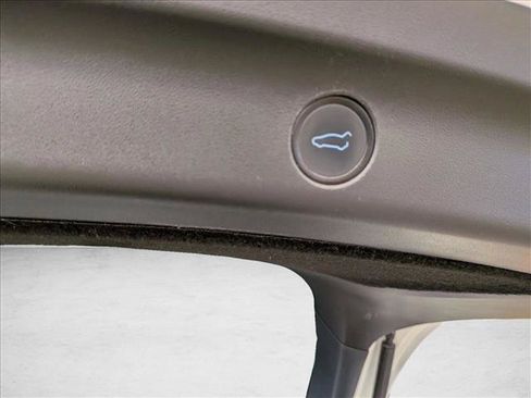 Used 2020 Tesla Model Y Long Range AWD/4WD image 7