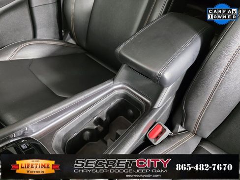 Used 2024 Jeep Compass Latitude w/ Sun and Sound Group image 24