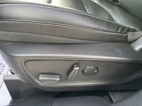 Used 2022 Ford Escape SEL image 22