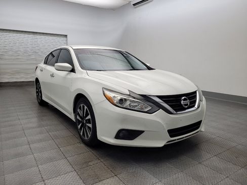 Used 2018 Nissan Altima 2.5 SV image 13