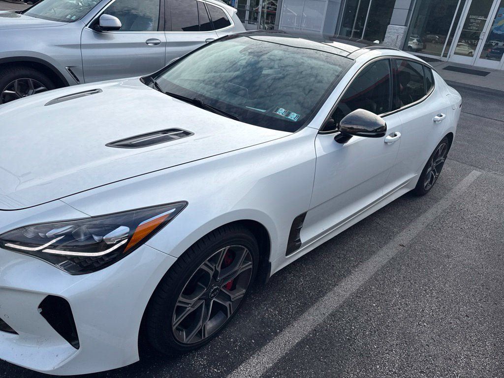 Used 2018 Kia Stinger GT2 AWD/4WD image 3