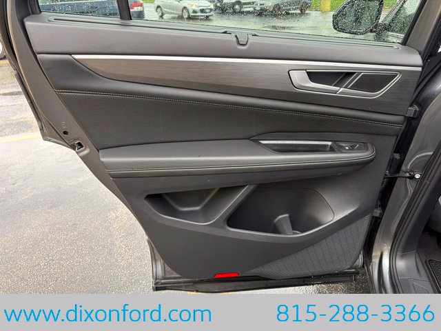 Used 2024 Volkswagen Atlas Cross Sport SE AWD/4WD image 24