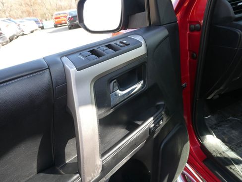 Used 2014 Toyota 4Runner Limited image 16